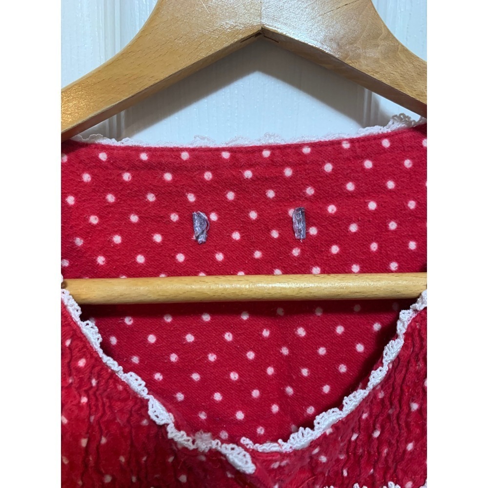 Vintage Granny Red PolkaDot Nightgown Long Sleeve Ruffle Hem Smocked Neckline 1X - Picture 4 of 9
